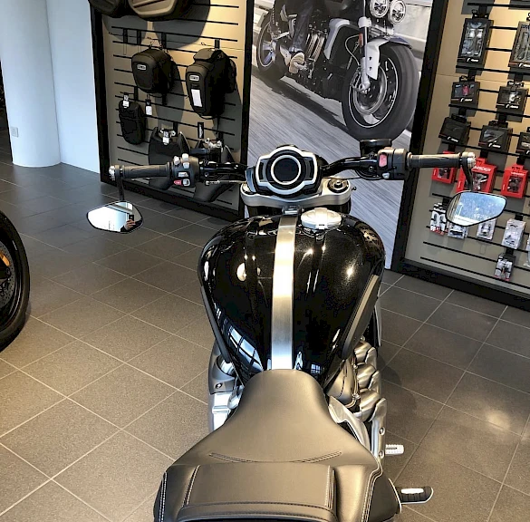 Umbau Rocket 3 R Bild 6